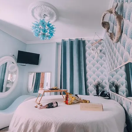 Utopia - Boutique Adultos Guest house Alicante