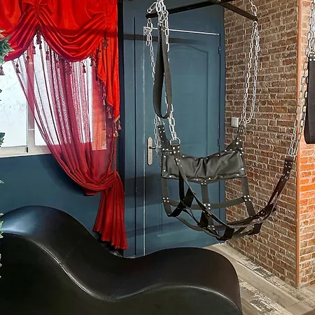 Pensjonat Utopia - Boutique Adultos Alicante